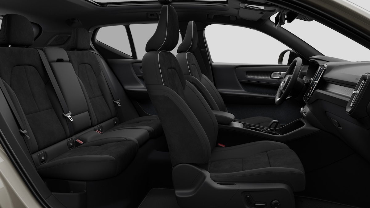 VOLVO EX40 Twin Performance Ultra AWD-image-12