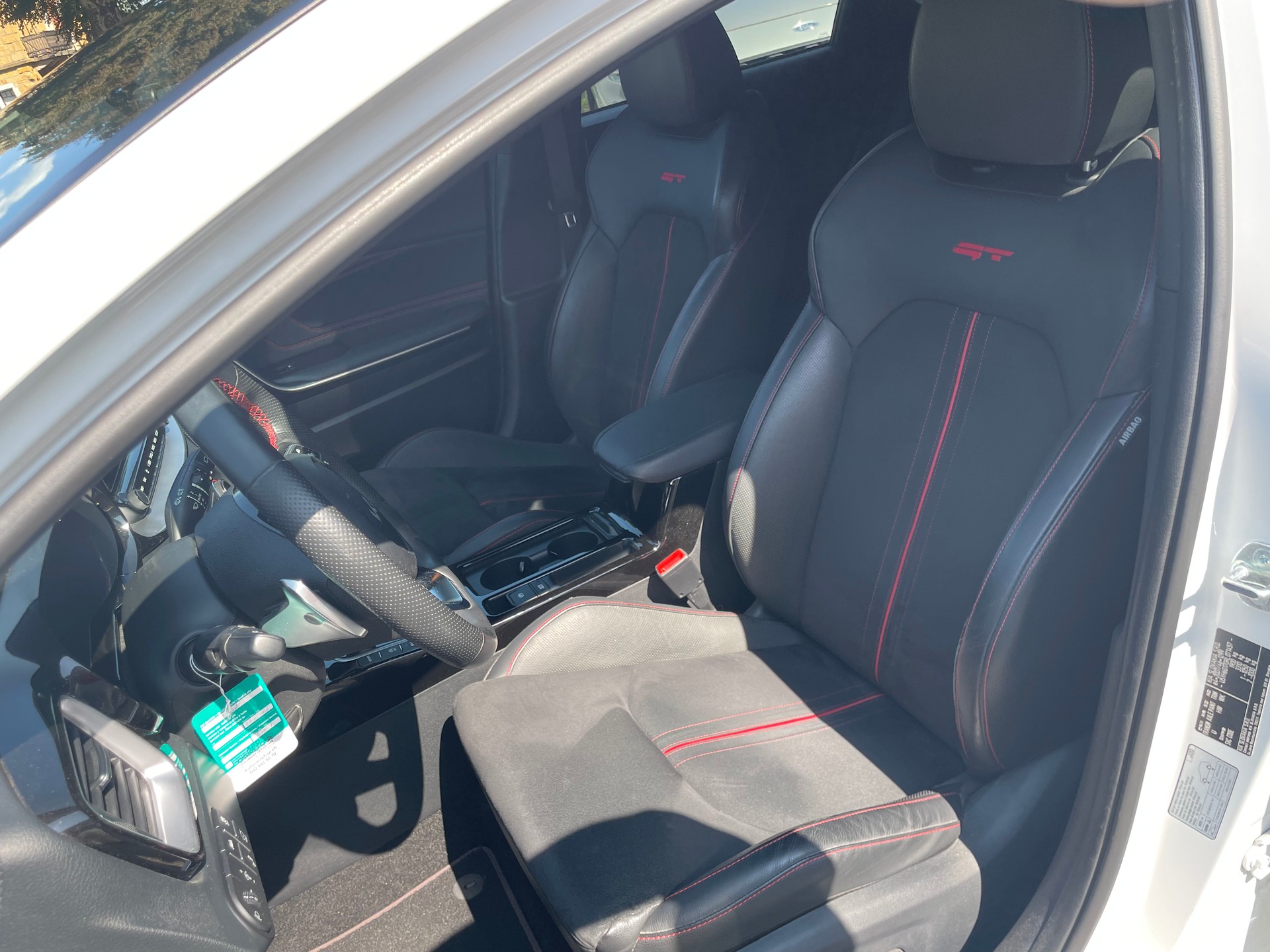 KIA ProCeed 1.6 T-GDi GT DCT-image-10