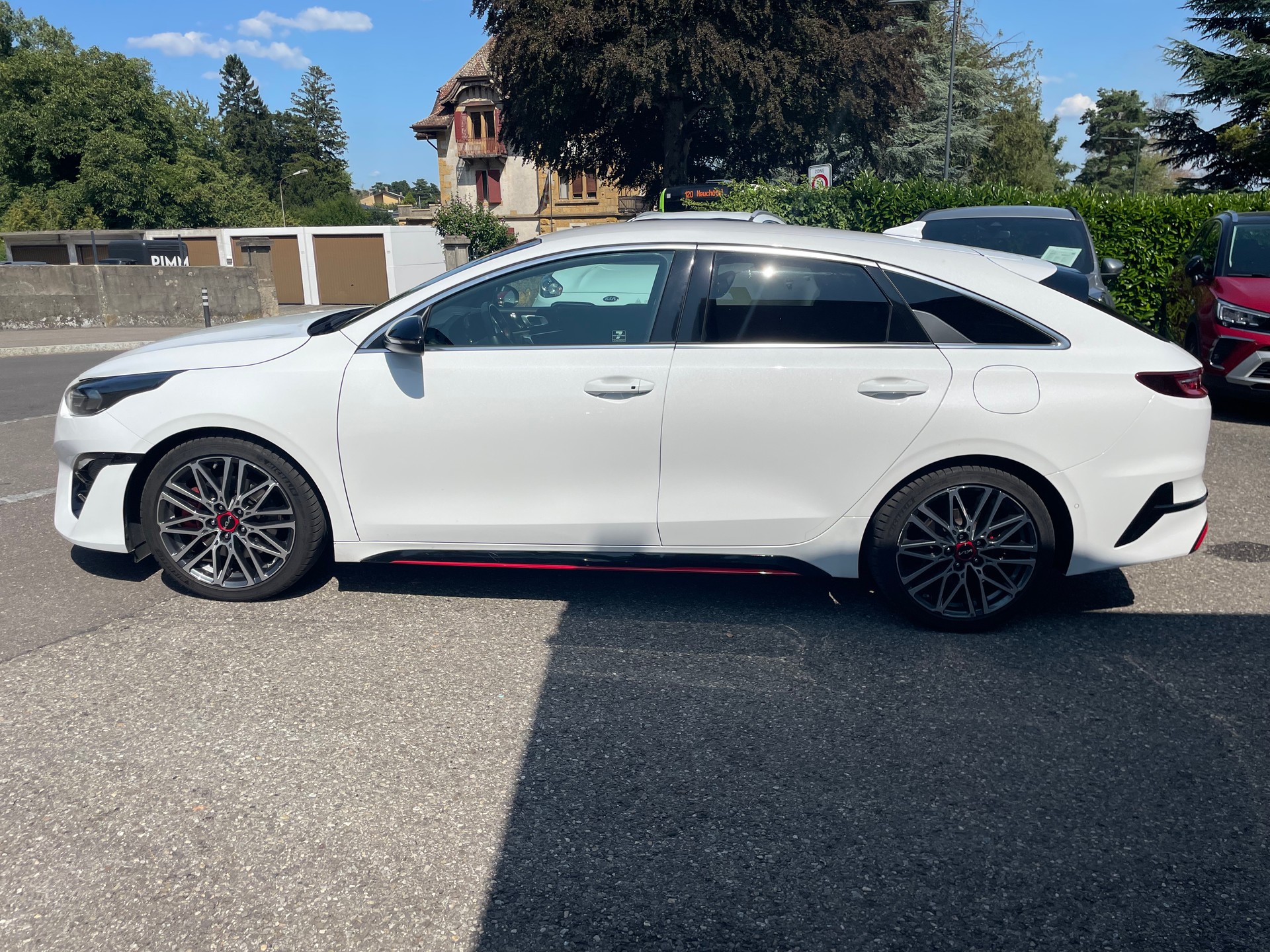 KIA ProCeed 1.6 T-GDi GT DCT-image-5