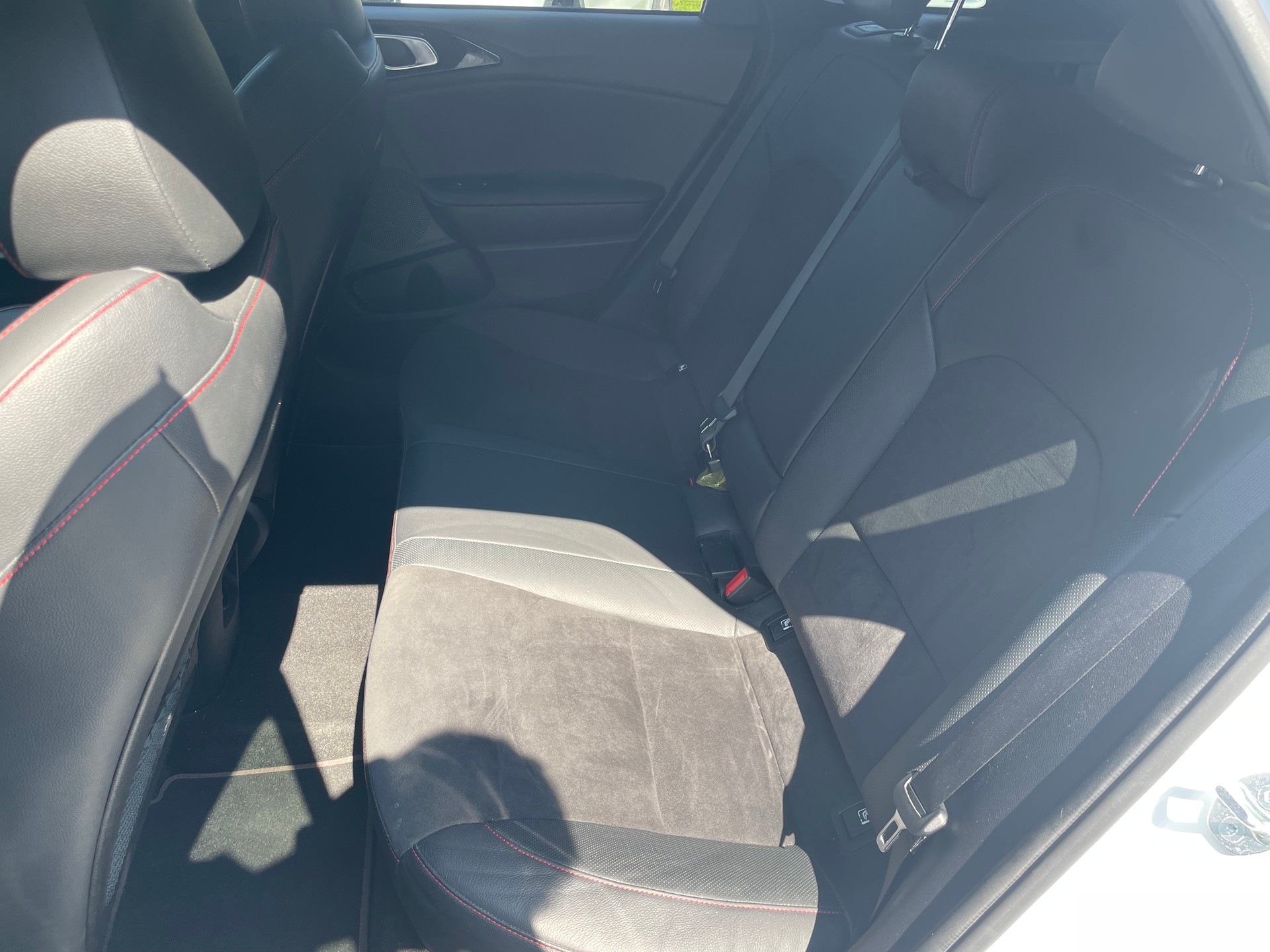 KIA ProCeed 1.6 T-GDi GT DCT-image-11