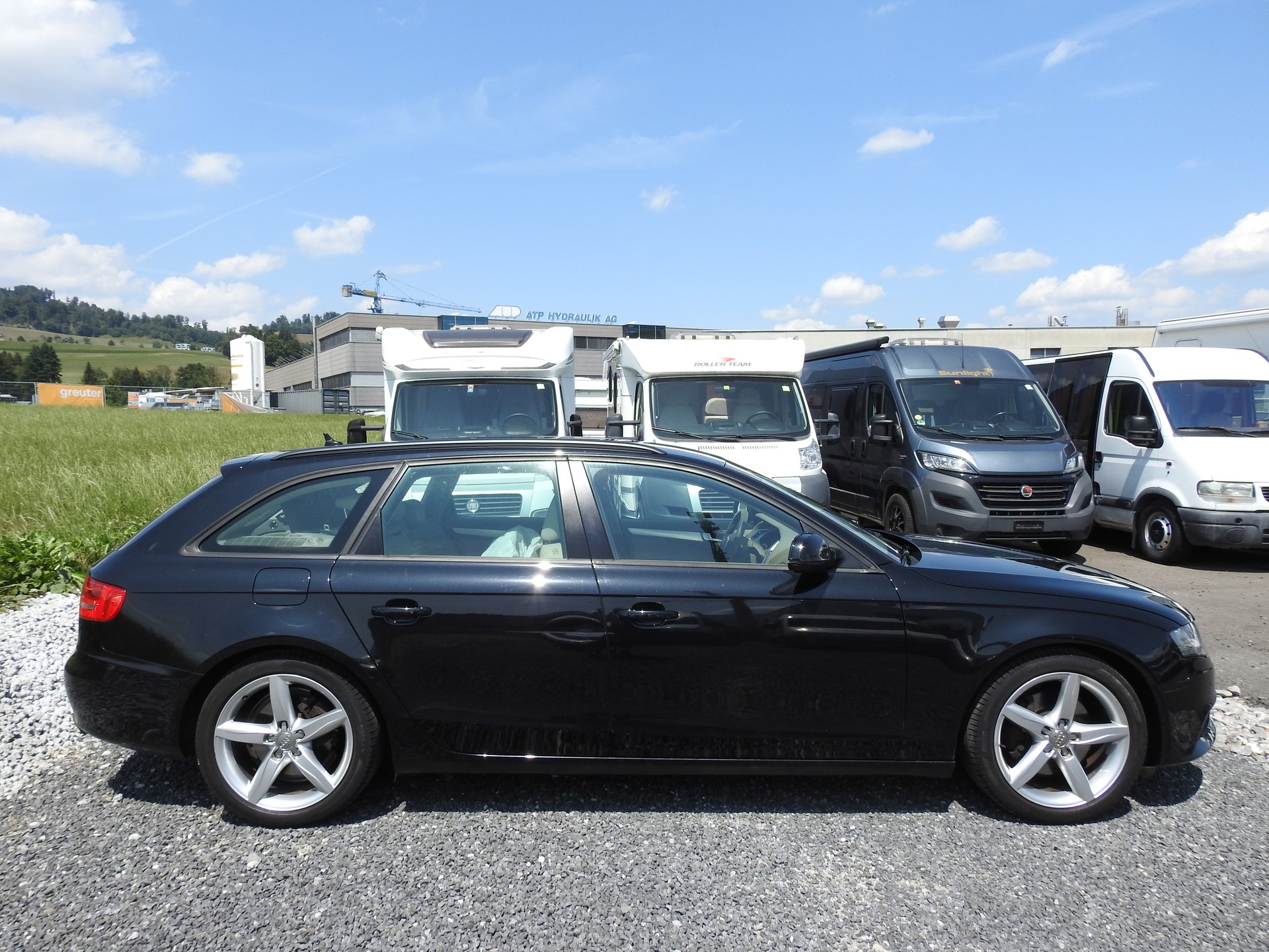 AUDI A4 Avant 2.0 TFSI quattro S-tronic-image-6