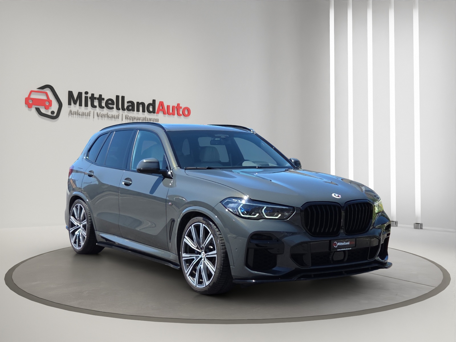 BMW X5 xDrive M50i Steptronic-image-2
