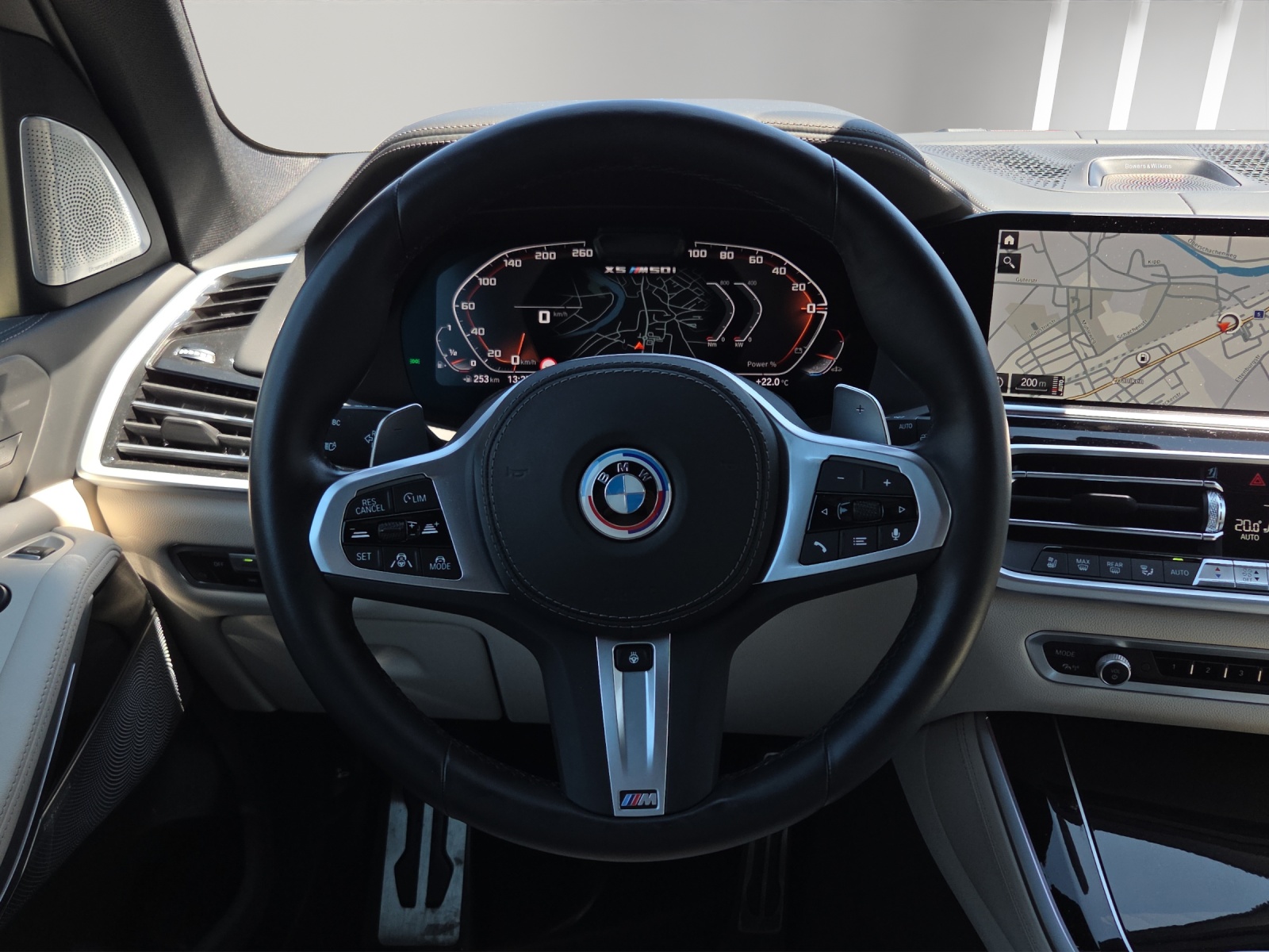 BMW X5 xDrive M50i Steptronic-image-7