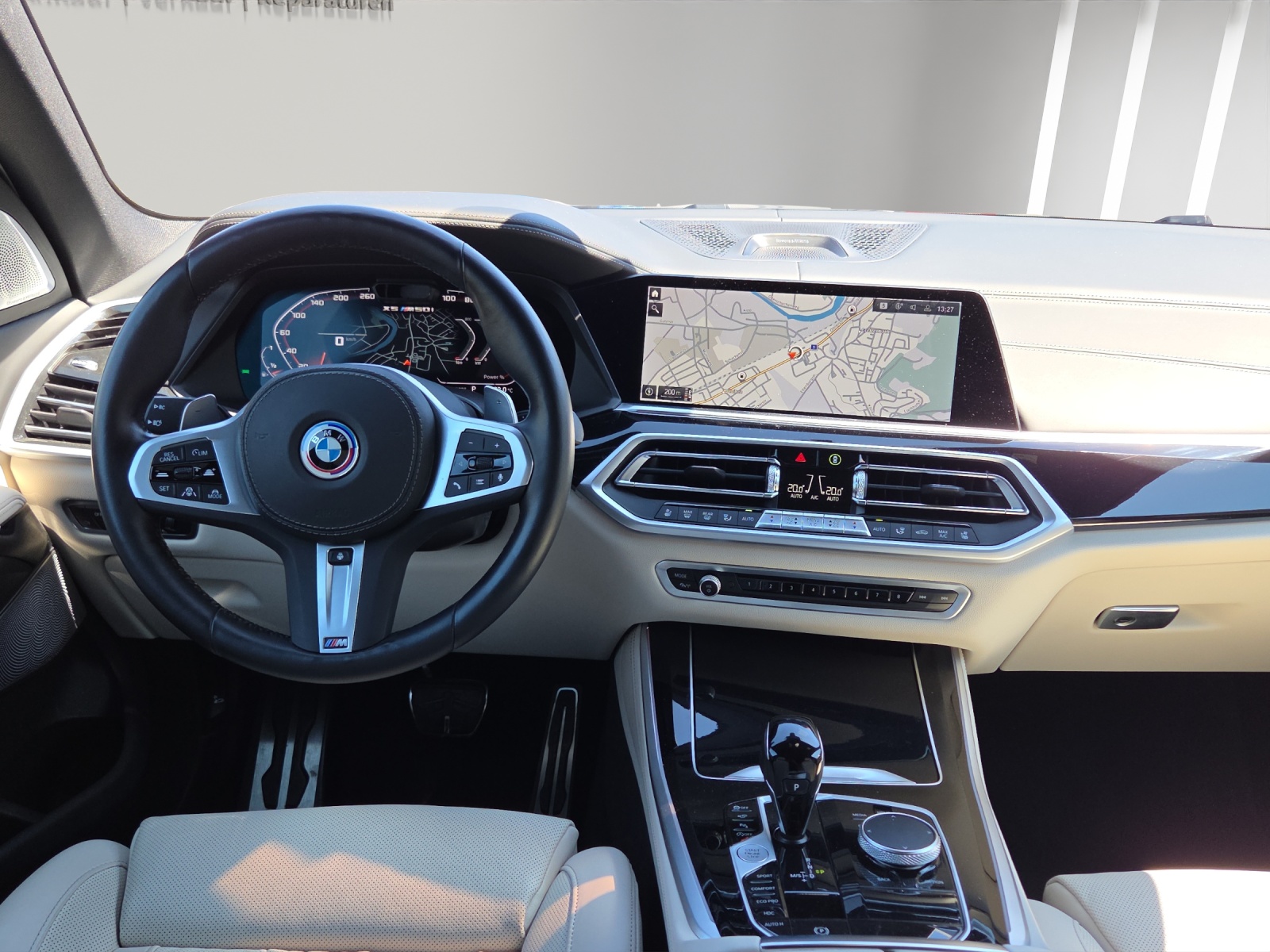 BMW X5 xDrive M50i Steptronic-image-6