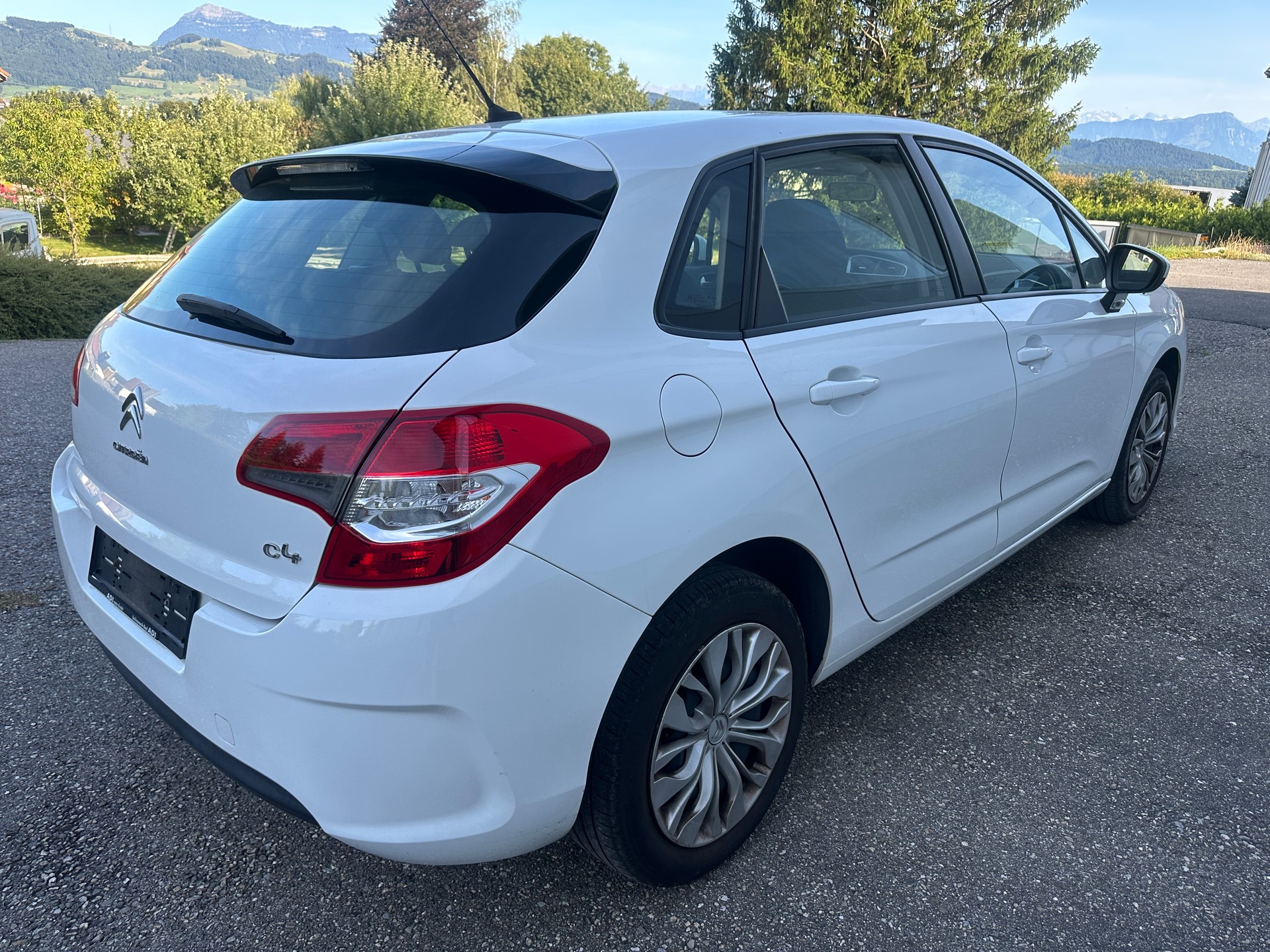 CITROEN C4 Berline 1.4 VTi Attraction-image-2