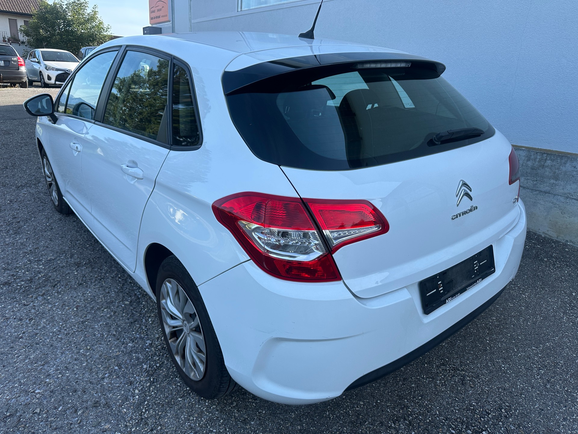 CITROEN C4 Berline 1.4 VTi Attraction-image-1