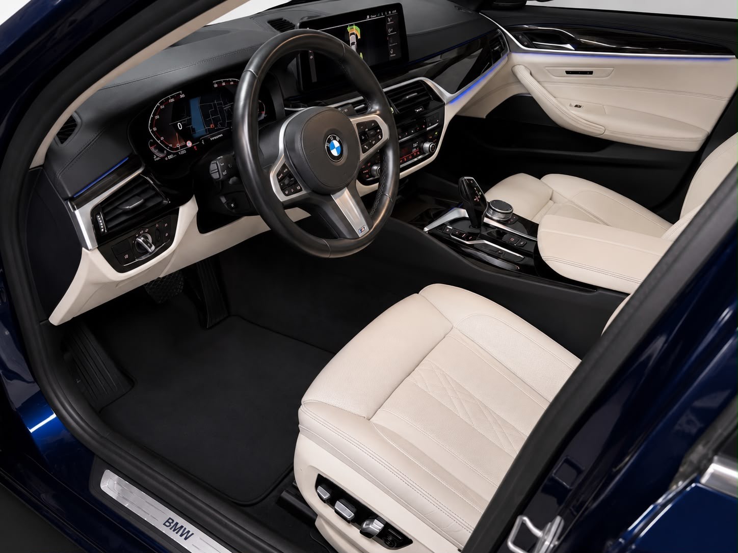 BMW 520d xDrive 48V Steptronic-image-27