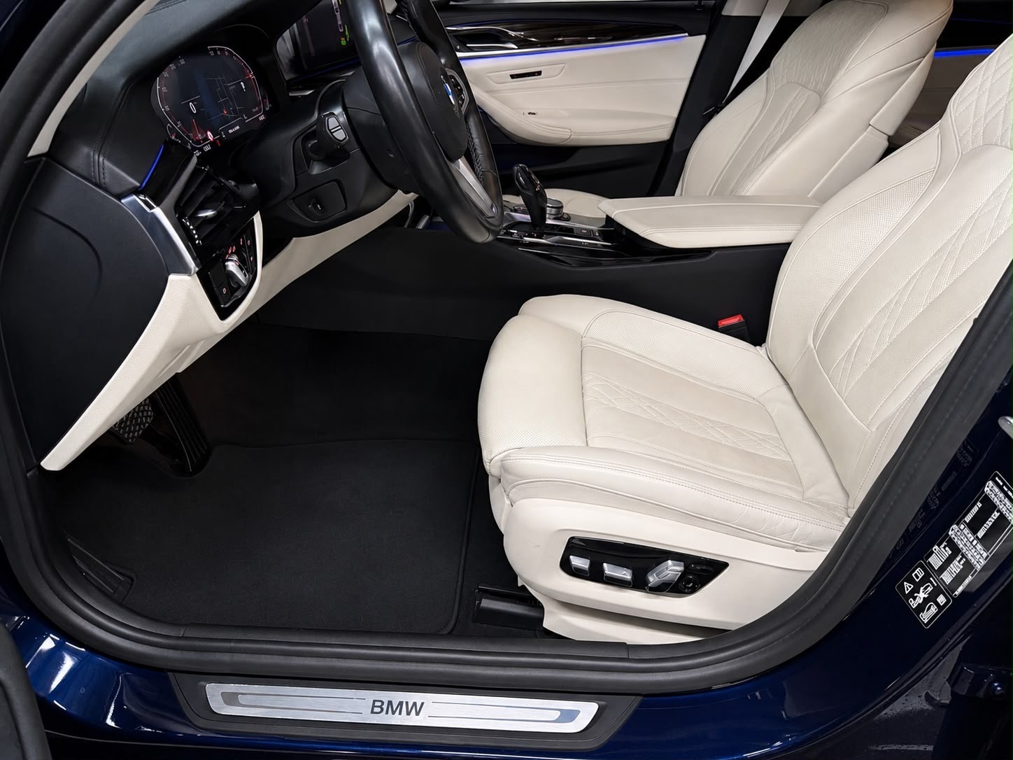 BMW 520d xDrive 48V Steptronic-image-26