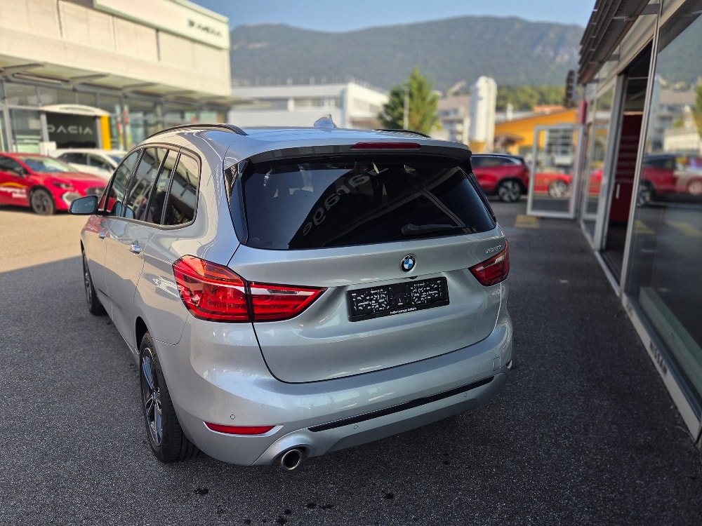 BMW 218i Gran Tourer DKG Sport Line-image-3