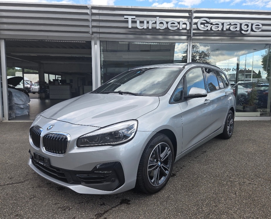BMW 218i Gran Tourer DKG Sport Line-image-0
