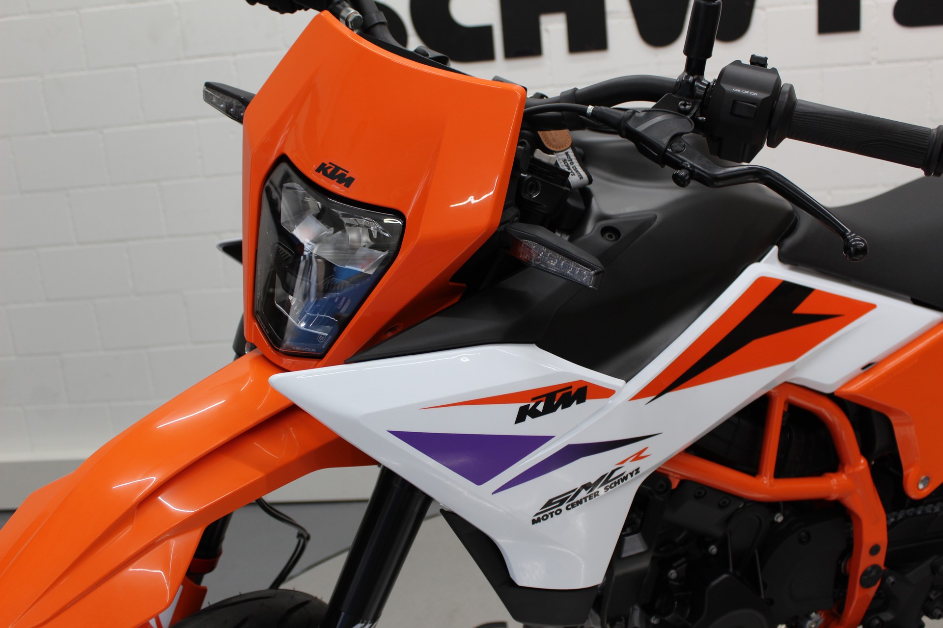 KTM 390 SMC R-image-6