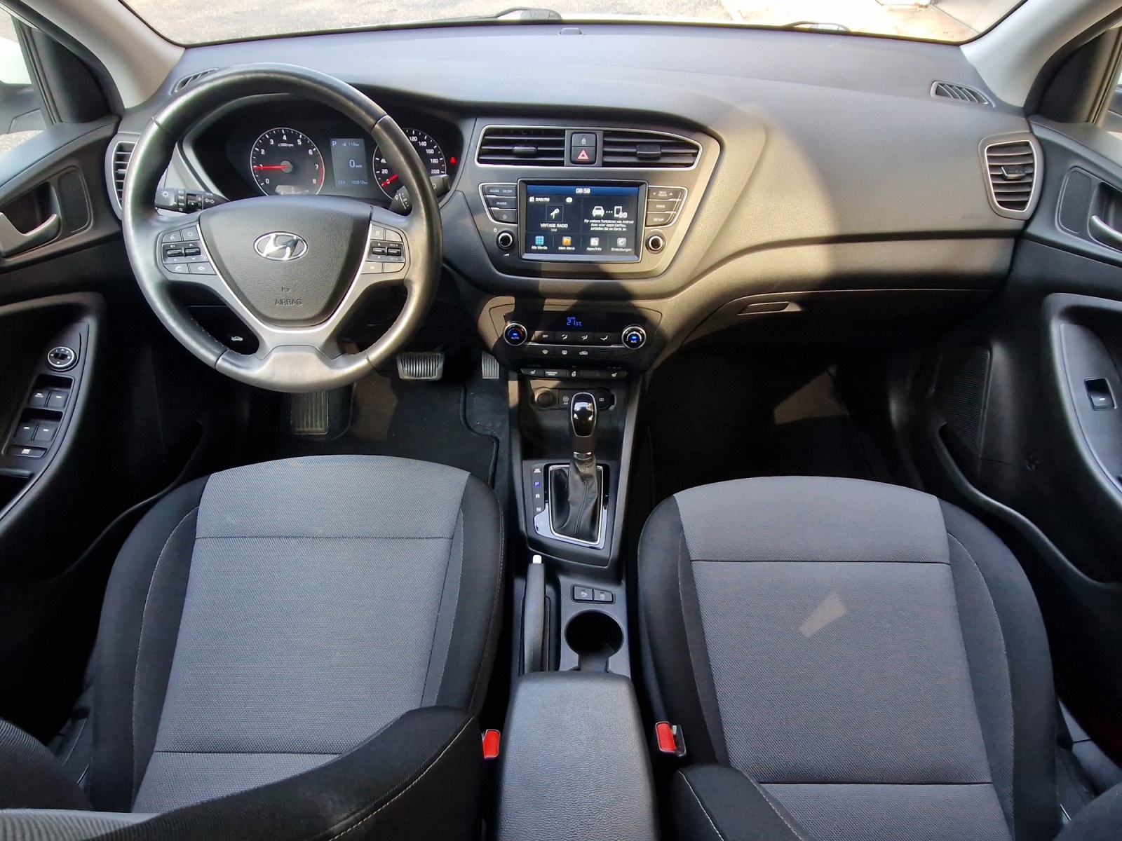 HYUNDAI i20 1.0 T-GDi 120 Amplia-image-7
