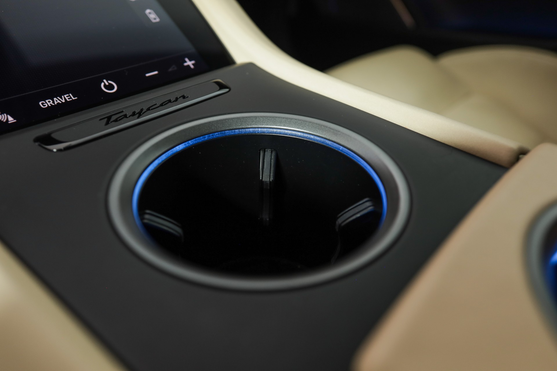 PORSCHE Taycan 4S Cross Turismo-image-17