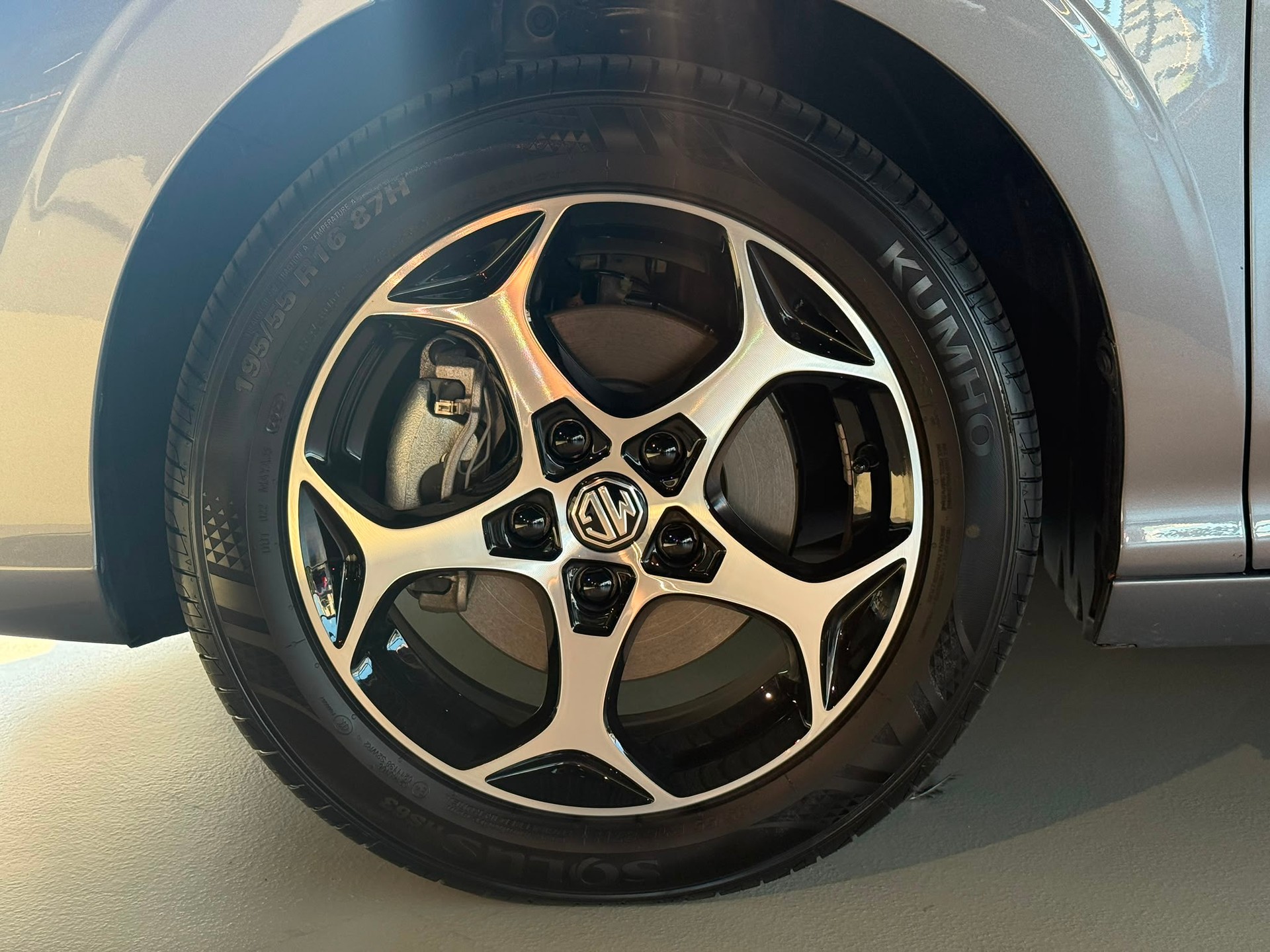 MG 3 1.5 Hybrid Luxury Aut.-image-23