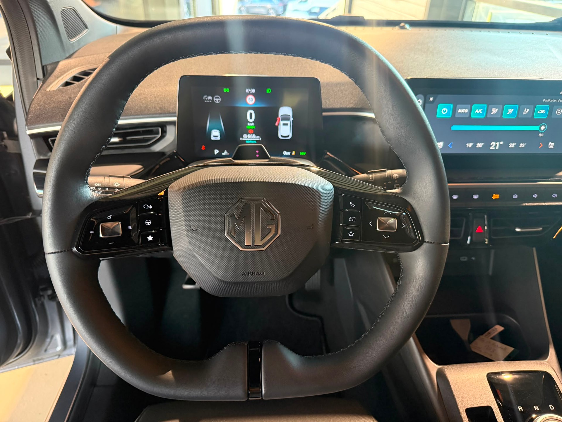 MG 3 1.5 Hybrid Luxury Aut.-image-14