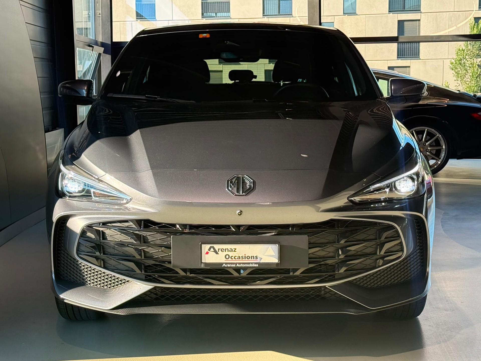 MG 3 1.5 Hybrid Luxury Aut.-image-2
