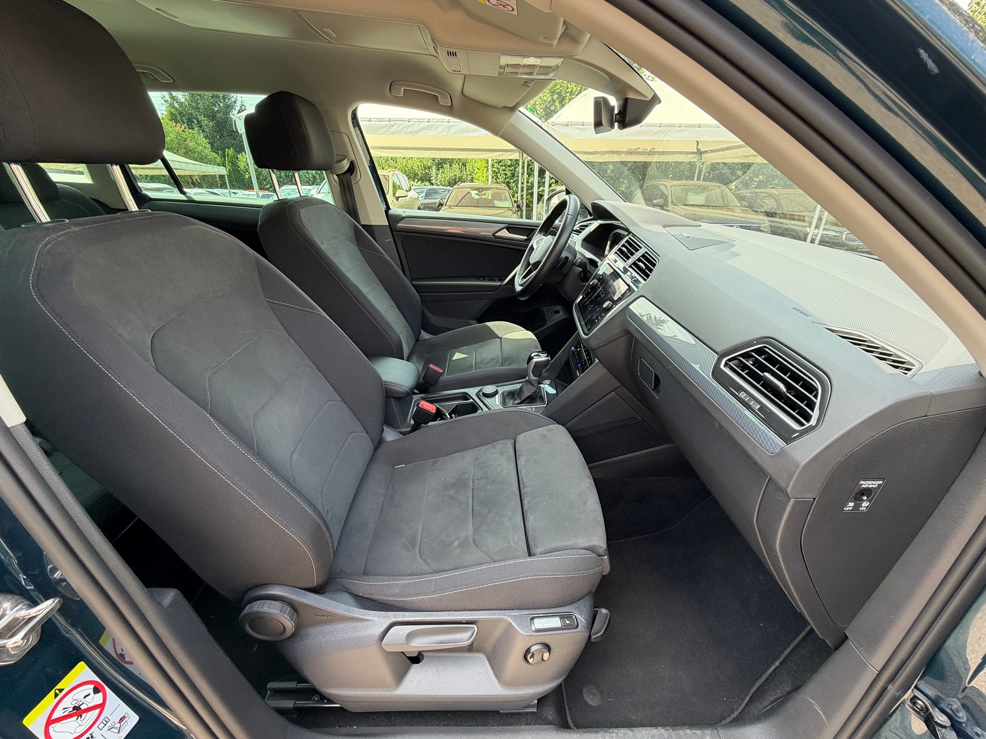 VW Tiguan 2.0TSI Life 4Motion DSG-image-11