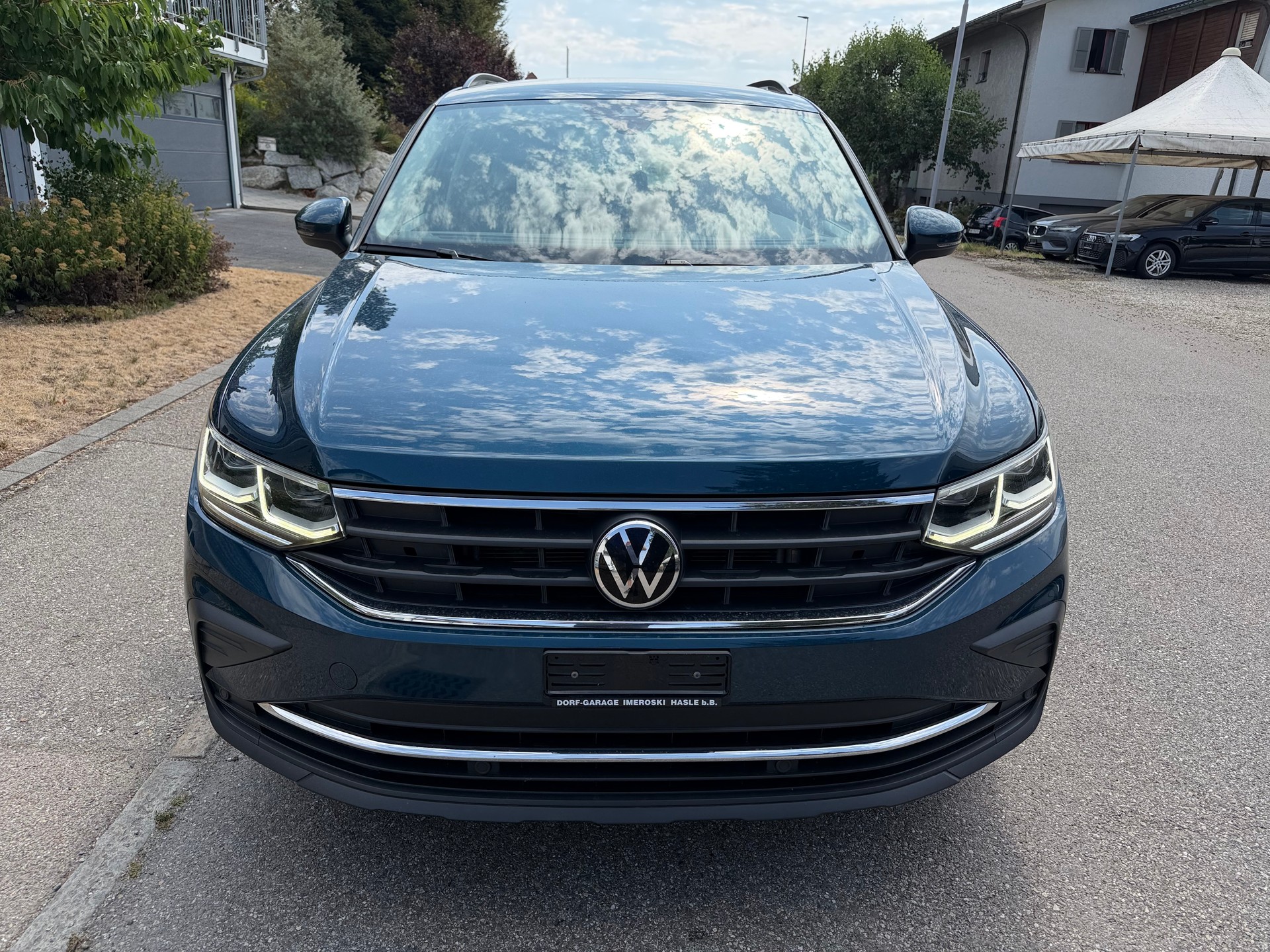 VW Tiguan 2.0TSI Life 4Motion DSG-image-2
