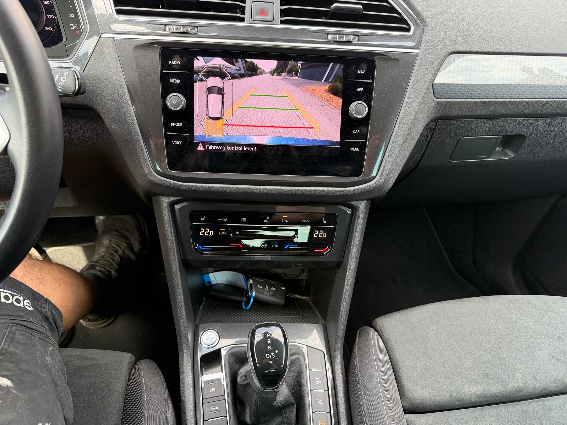 VW Tiguan 2.0TSI Life 4Motion DSG-image-9
