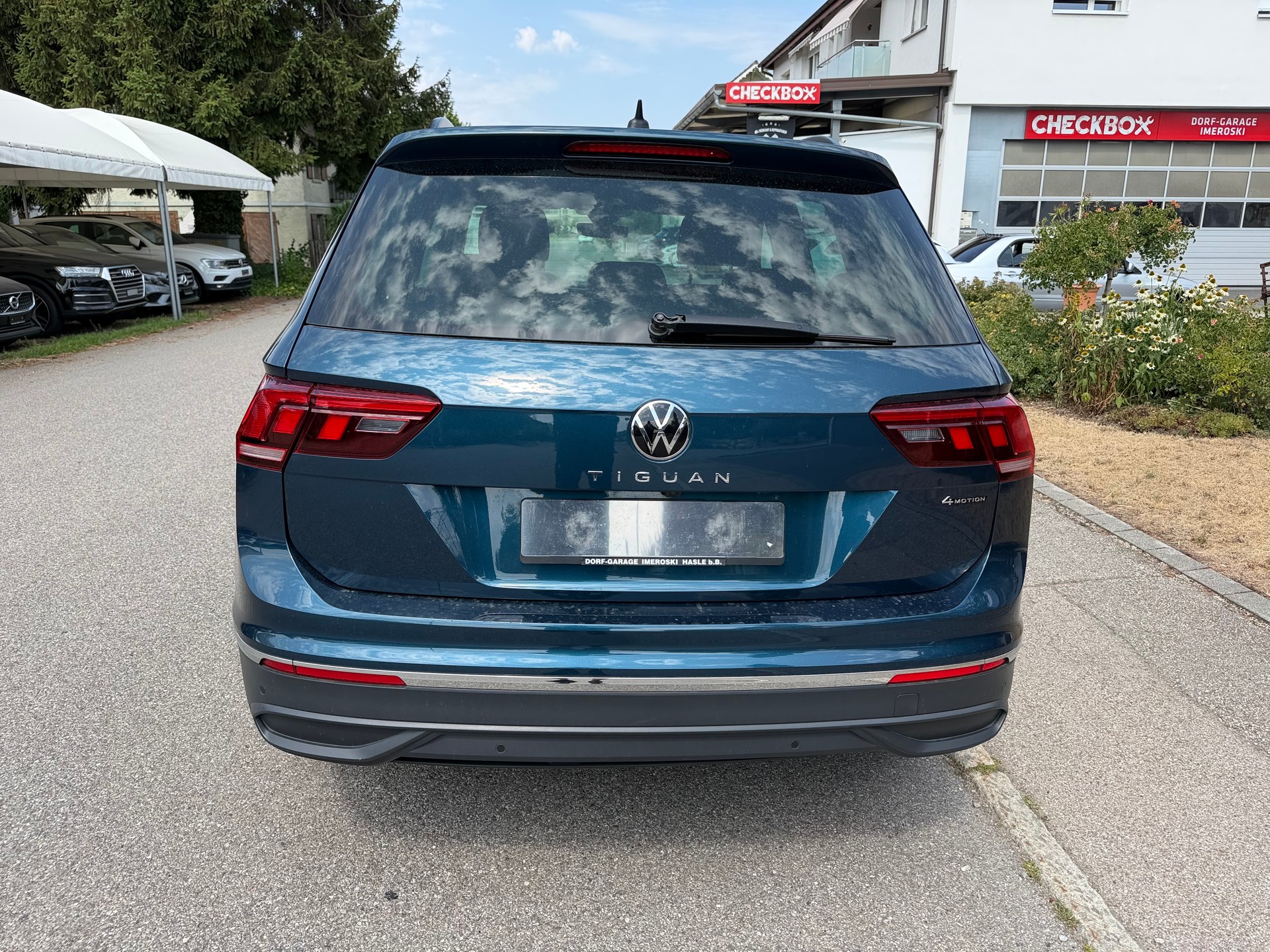 VW Tiguan 2.0TSI Life 4Motion DSG-image-7