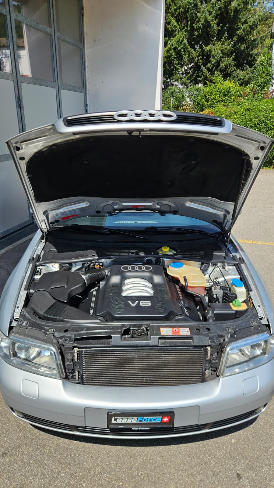 AUDI A4-image-9