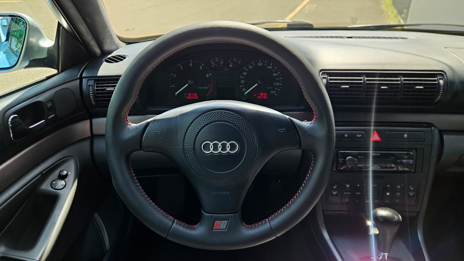 AUDI A4-image-12