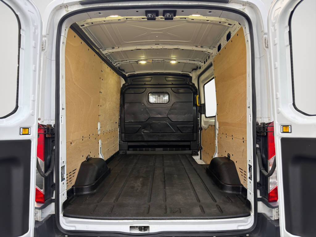 FORD Transit Van 350 L2H2 2.2 TDCi 155 Trend 4x4-image-15