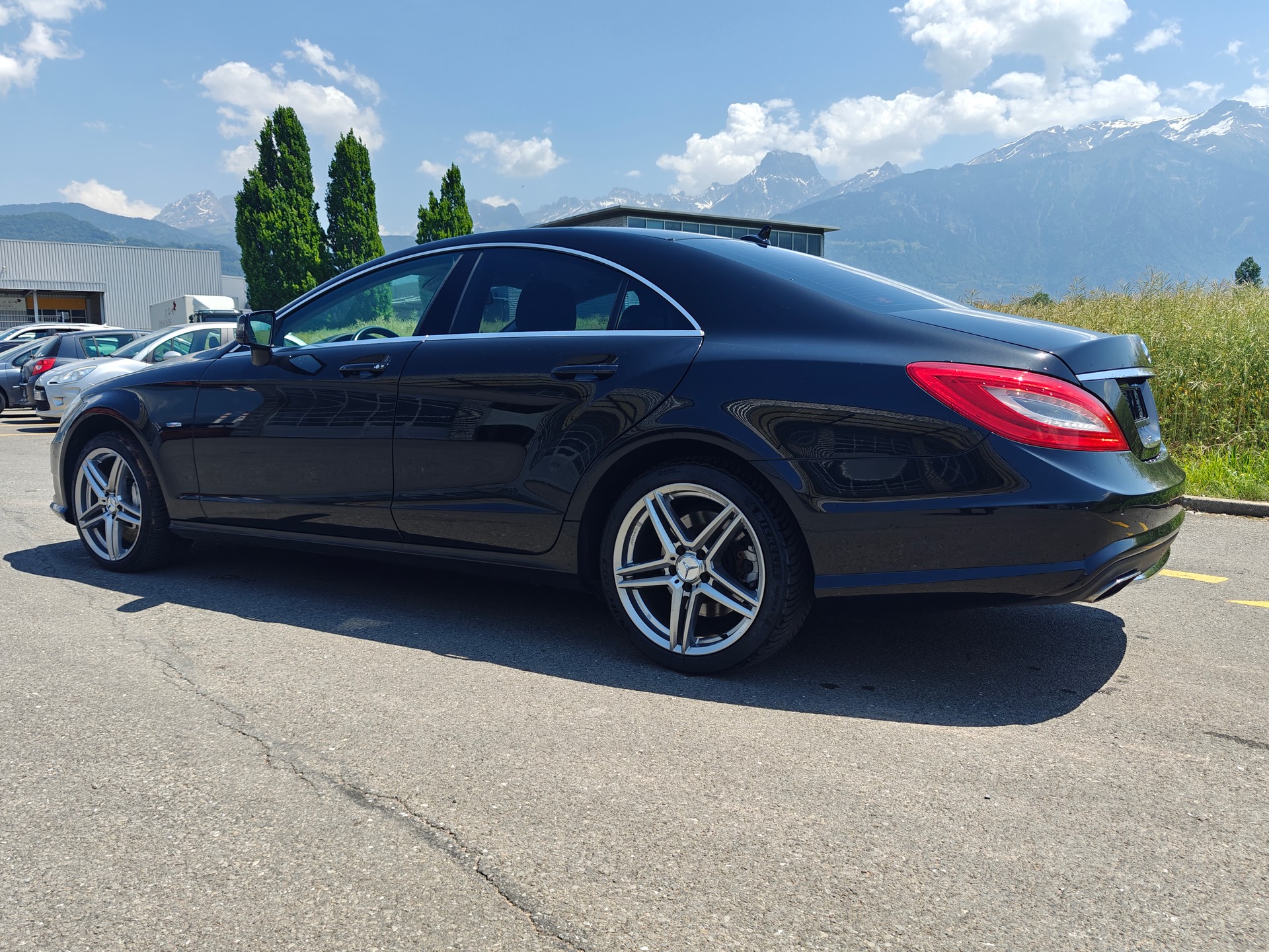 MERCEDES-BENZ CLS 500 V8 BlueEF 4matic-image-3