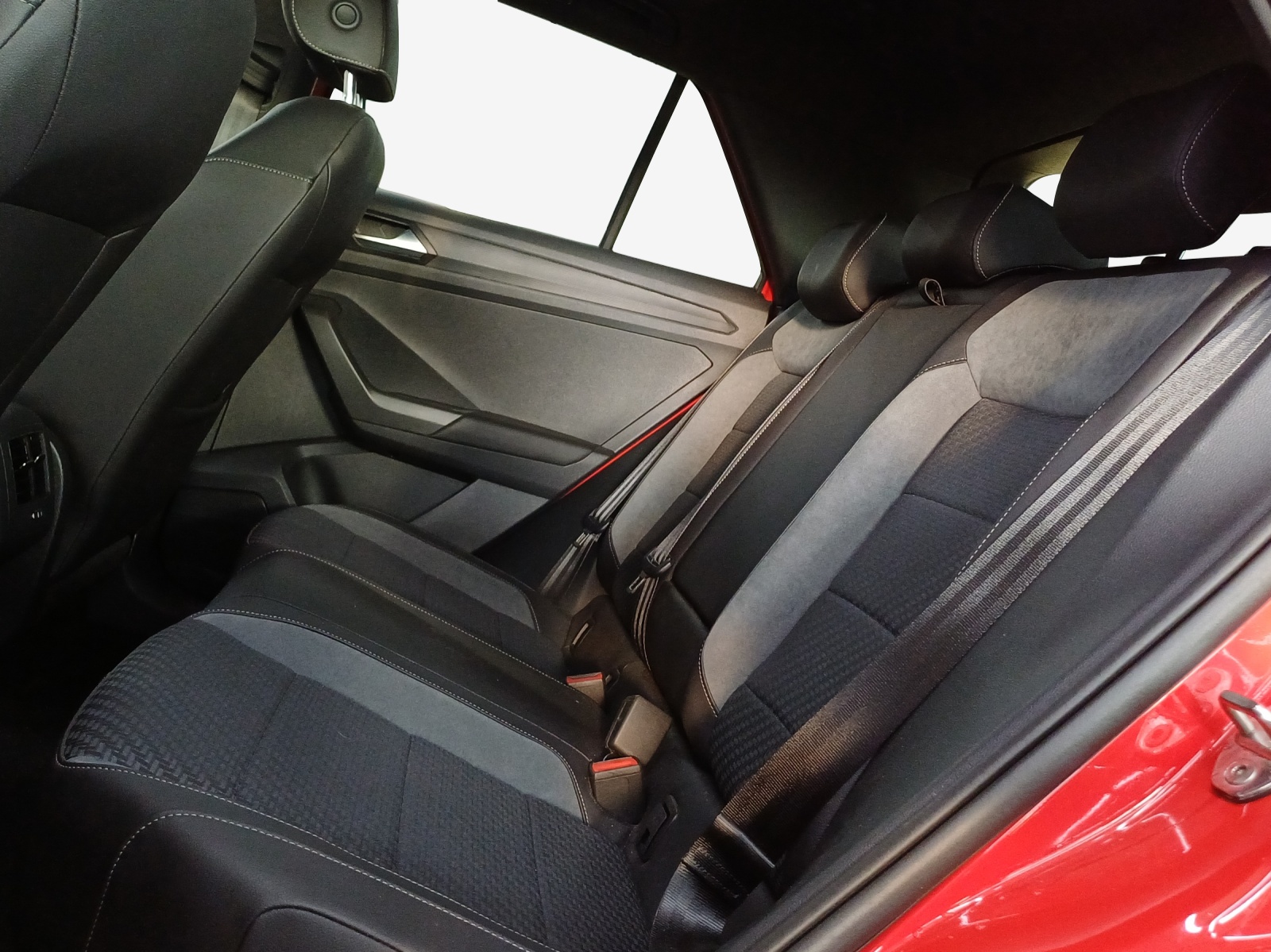 VW T-Roc 2.0 TSI Sport DSG 4Motion-image-11