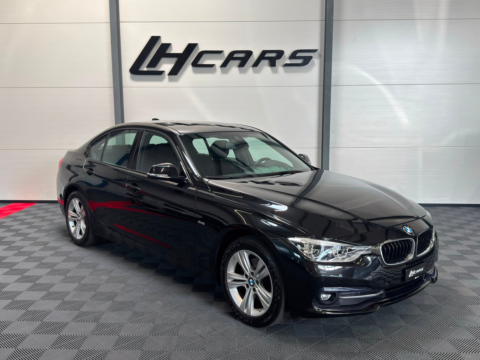 BMW 320d xDrive SAG Sportline-image-5