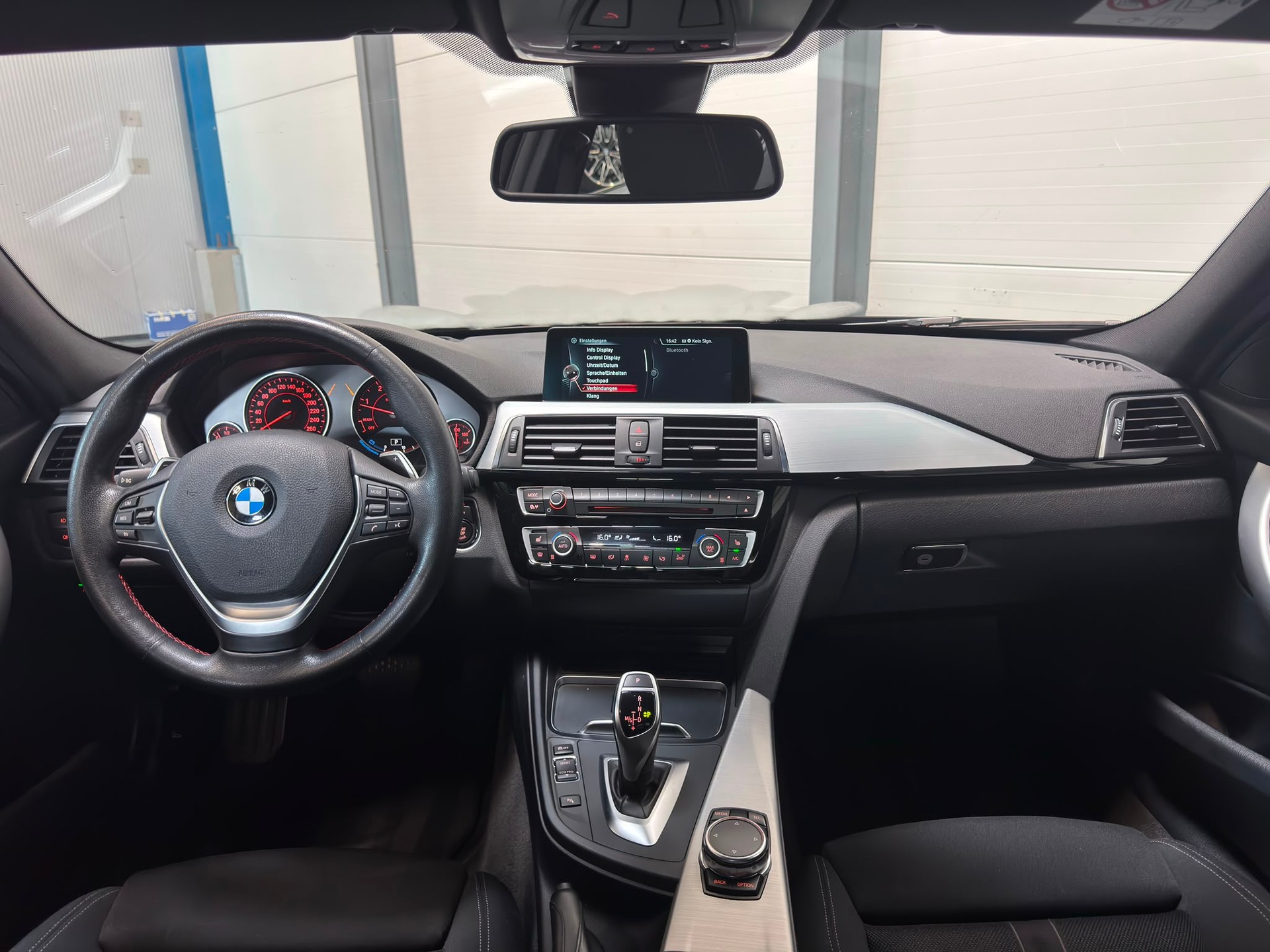 BMW 320d xDrive SAG Sportline-image-7