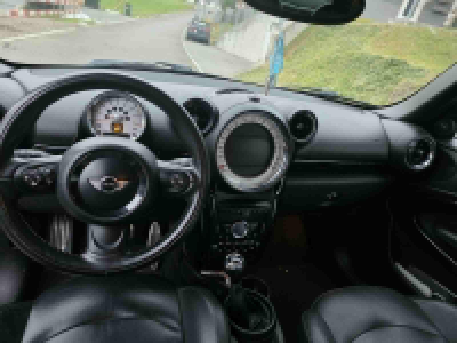 MINI Paceman Cooper S ALL4-image-4