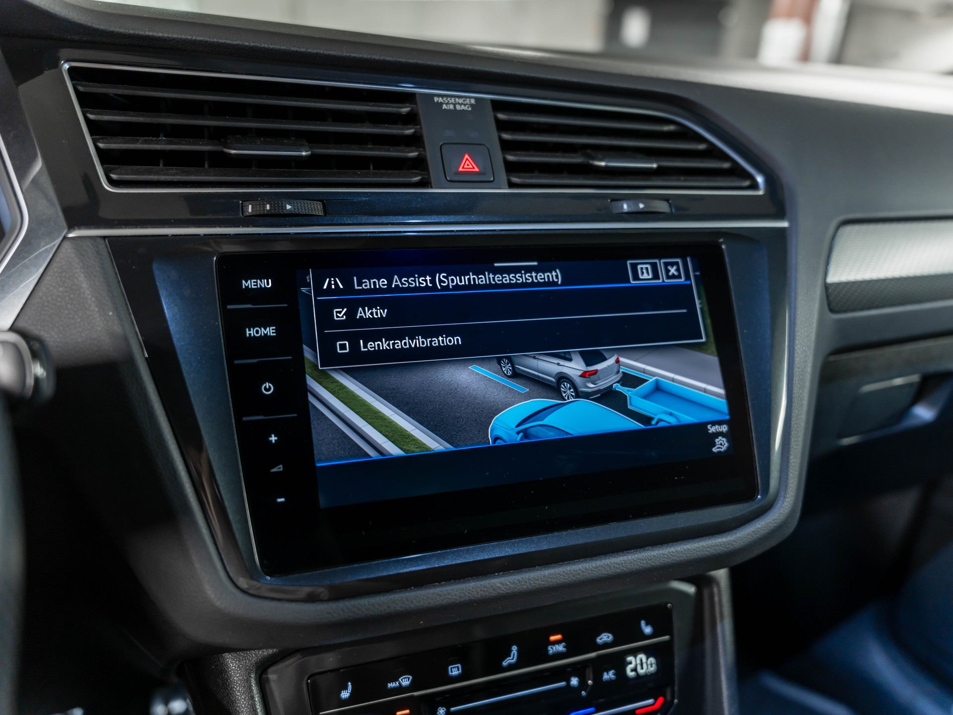 VW Tiguan 2.0 TDI SCR R-Line 4Motion DSG-image-17