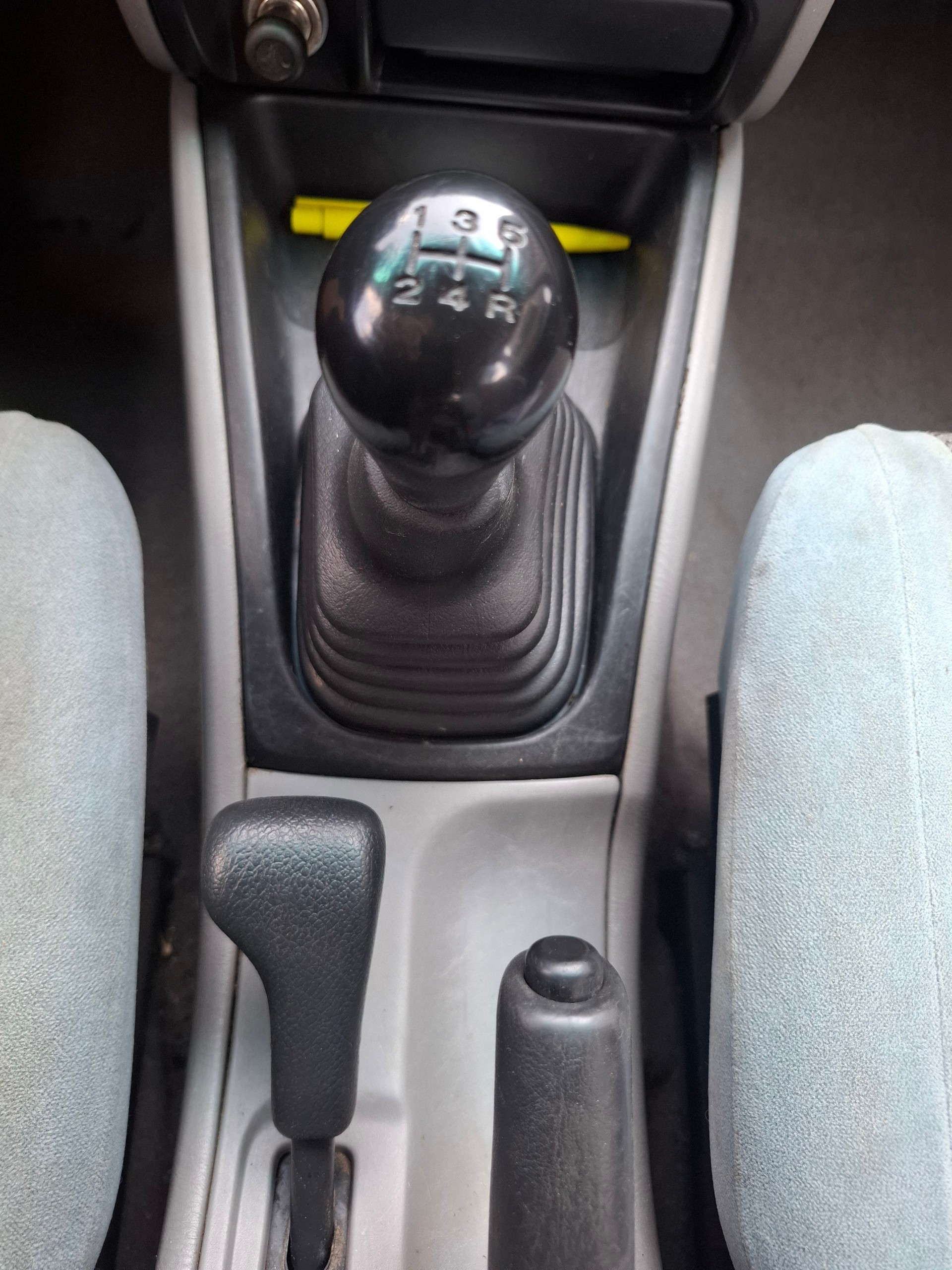SUBARU Forester 2.0-image-8