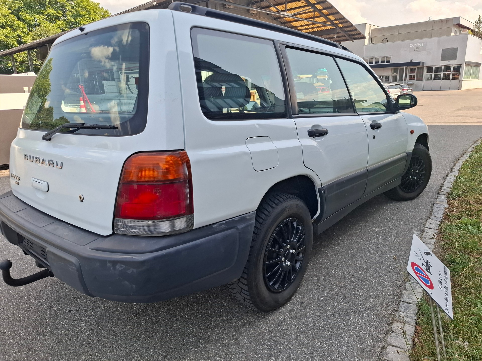 SUBARU Forester 2.0-image-1