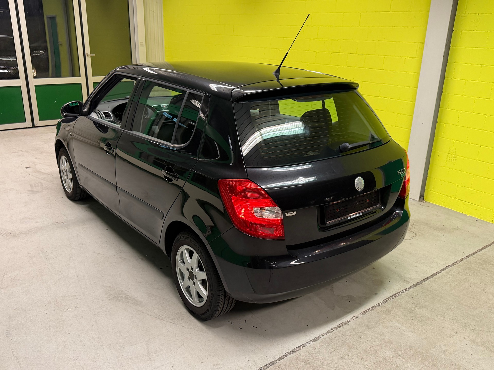SKODA Fabia 1.2 Entry-image-24
