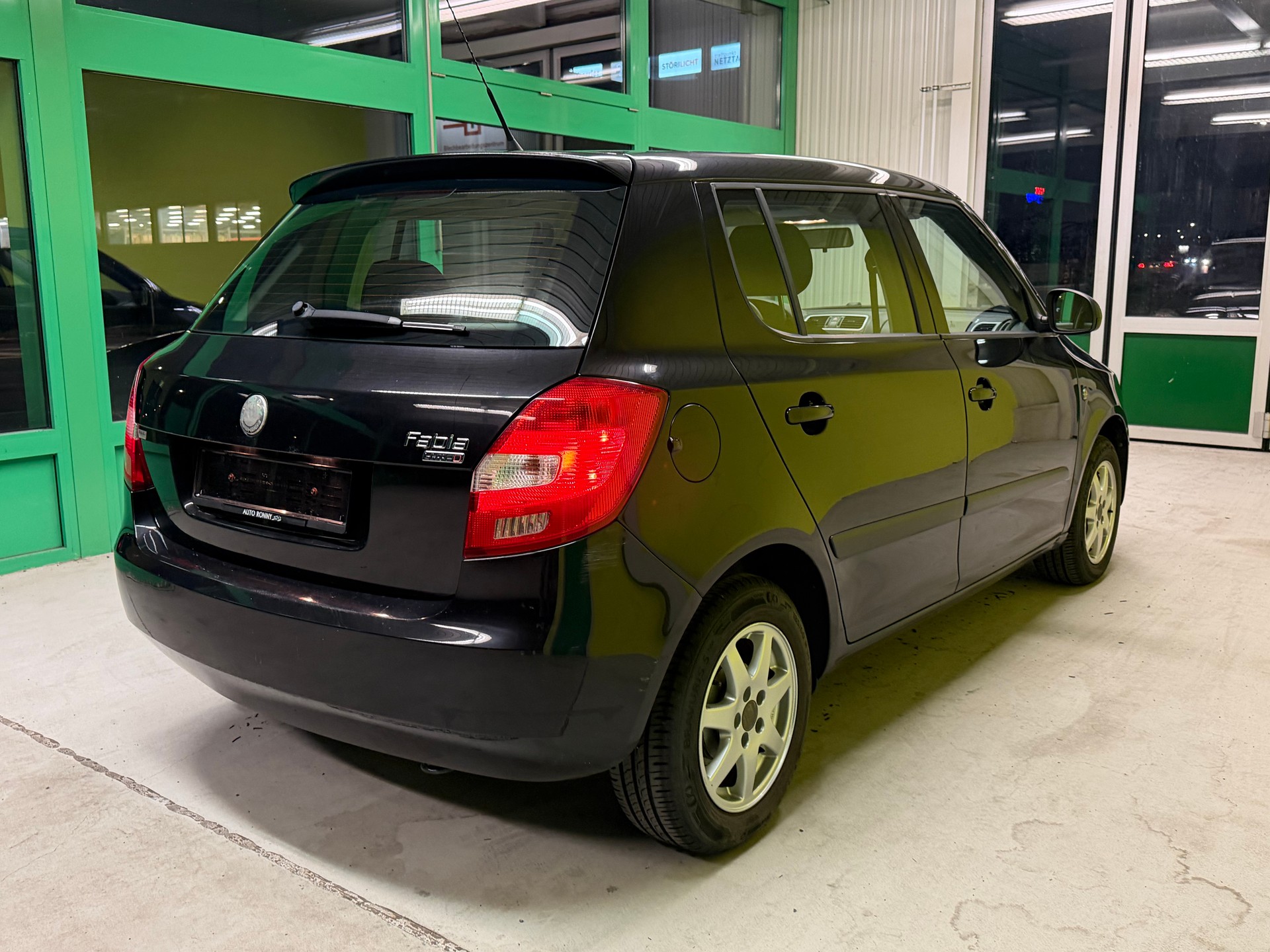 SKODA Fabia 1.2 Entry-image-18