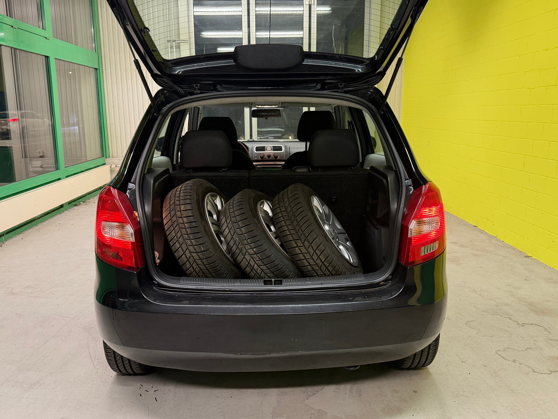 SKODA Fabia 1.2 Entry-image-22