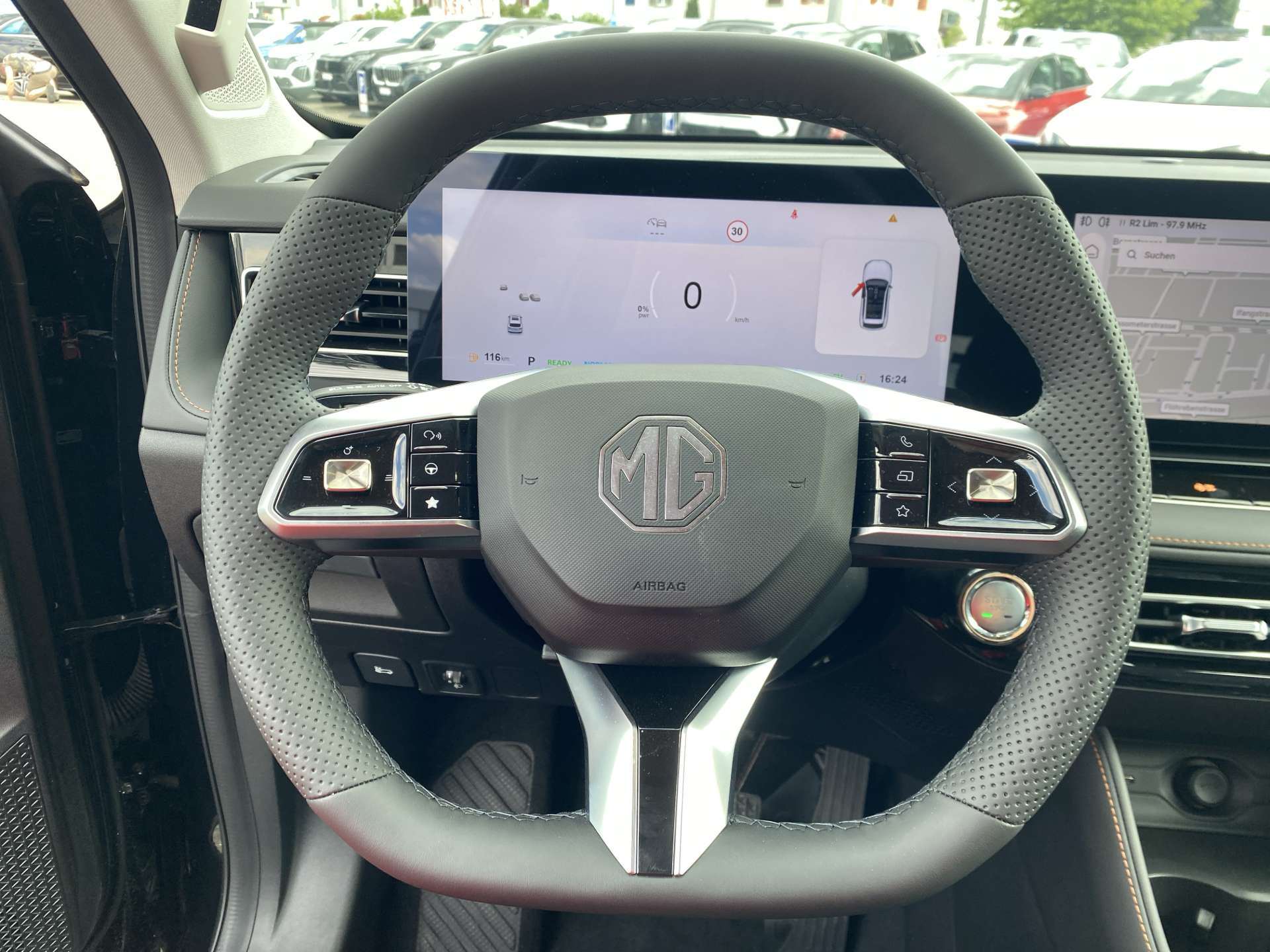 MG HS 1.5 T HEV+ Luxury 224PS Automat-image-15