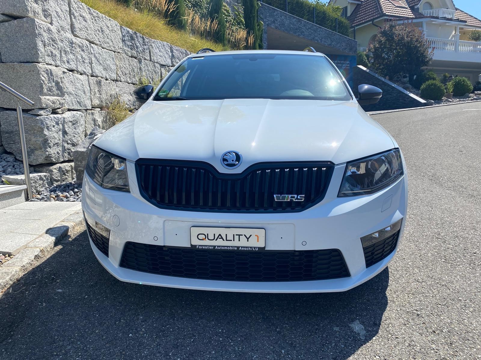 SKODA Octavia Combi 2.0 TSI RS DSG-image-4