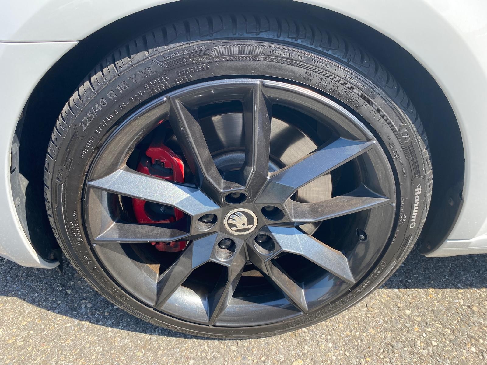 SKODA Octavia Combi 2.0 TSI RS DSG-image-6