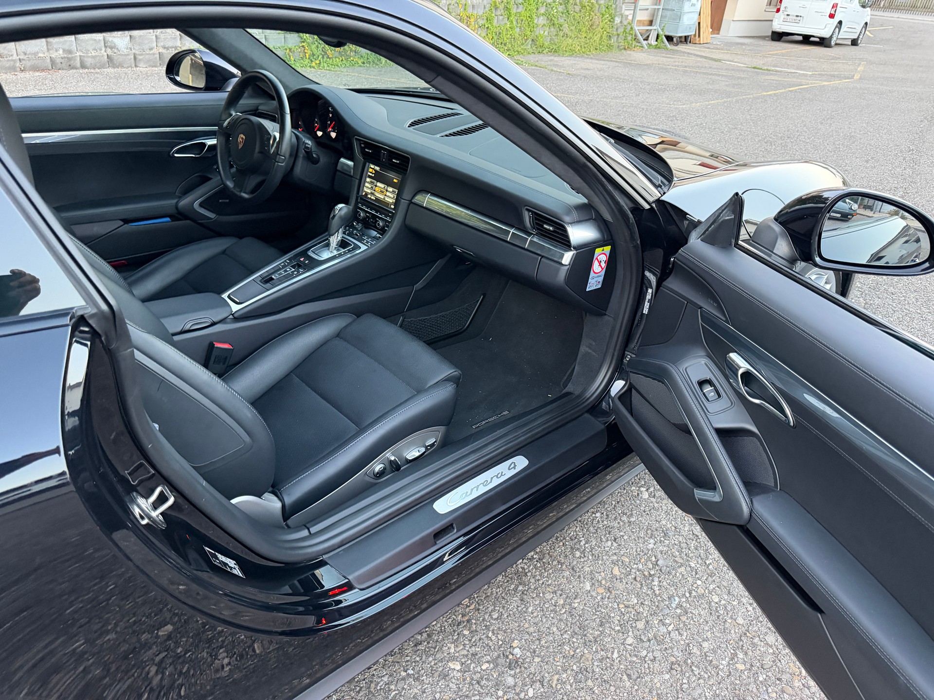 PORSCHE Carrera 4 - PDK-image-10