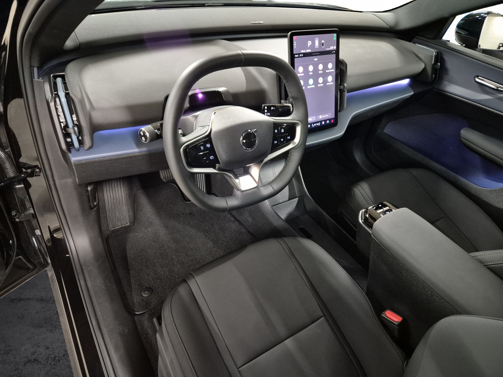 VOLVO EX30 E60 Twin Ultra Performance AWD-image-8