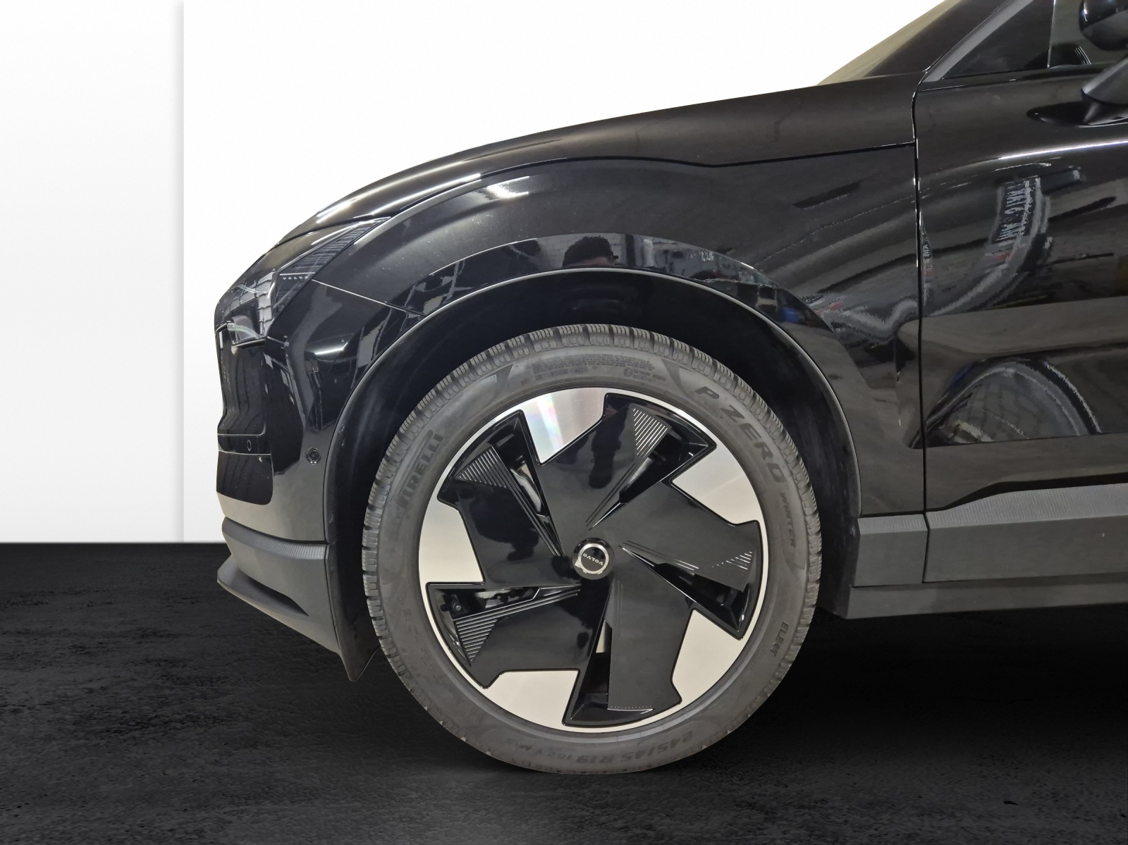 VOLVO EX30 E60 Twin Ultra Performance AWD-image-19