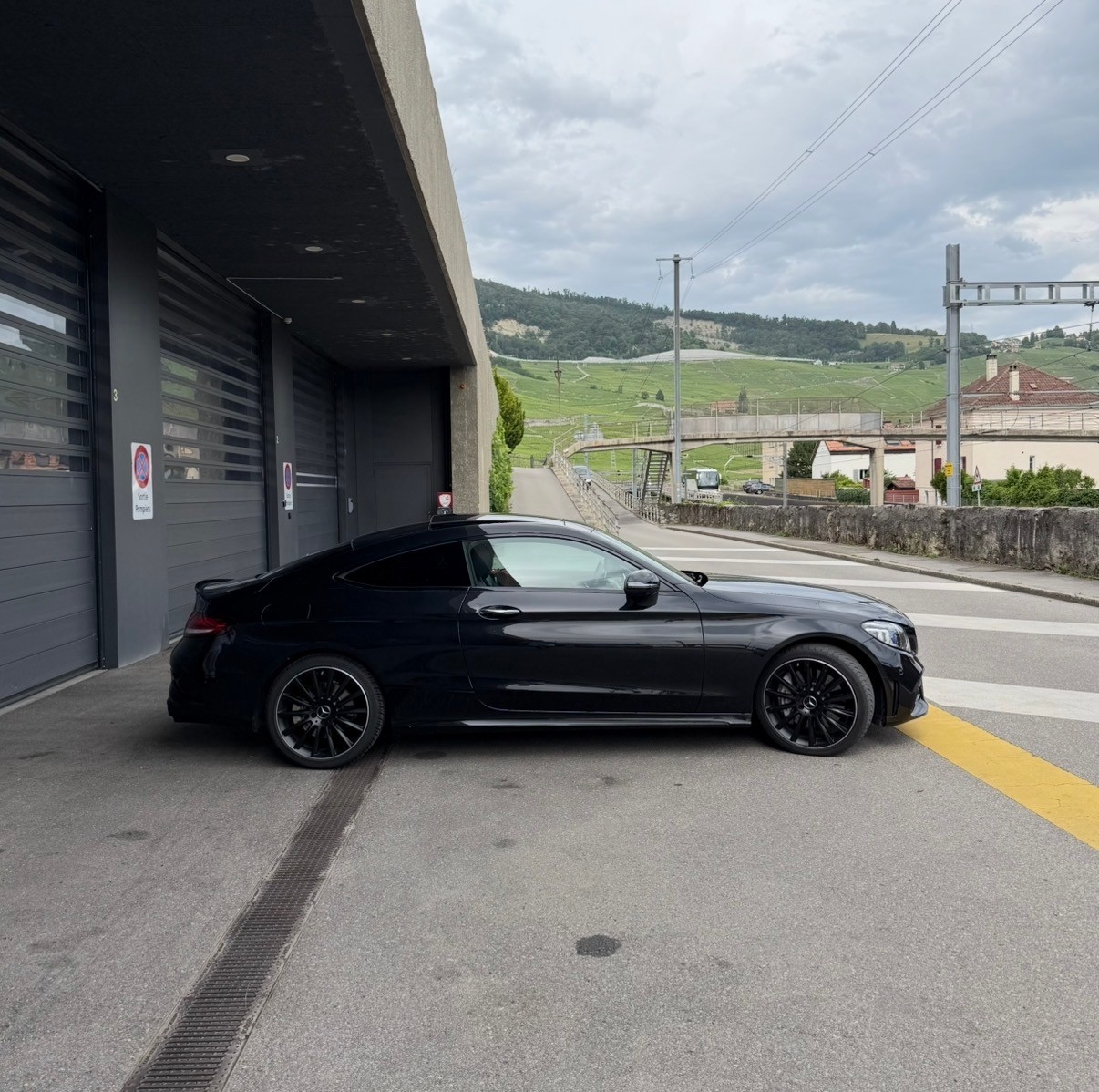 MERCEDES-BENZ C 43 AMG 4matic-image-1
