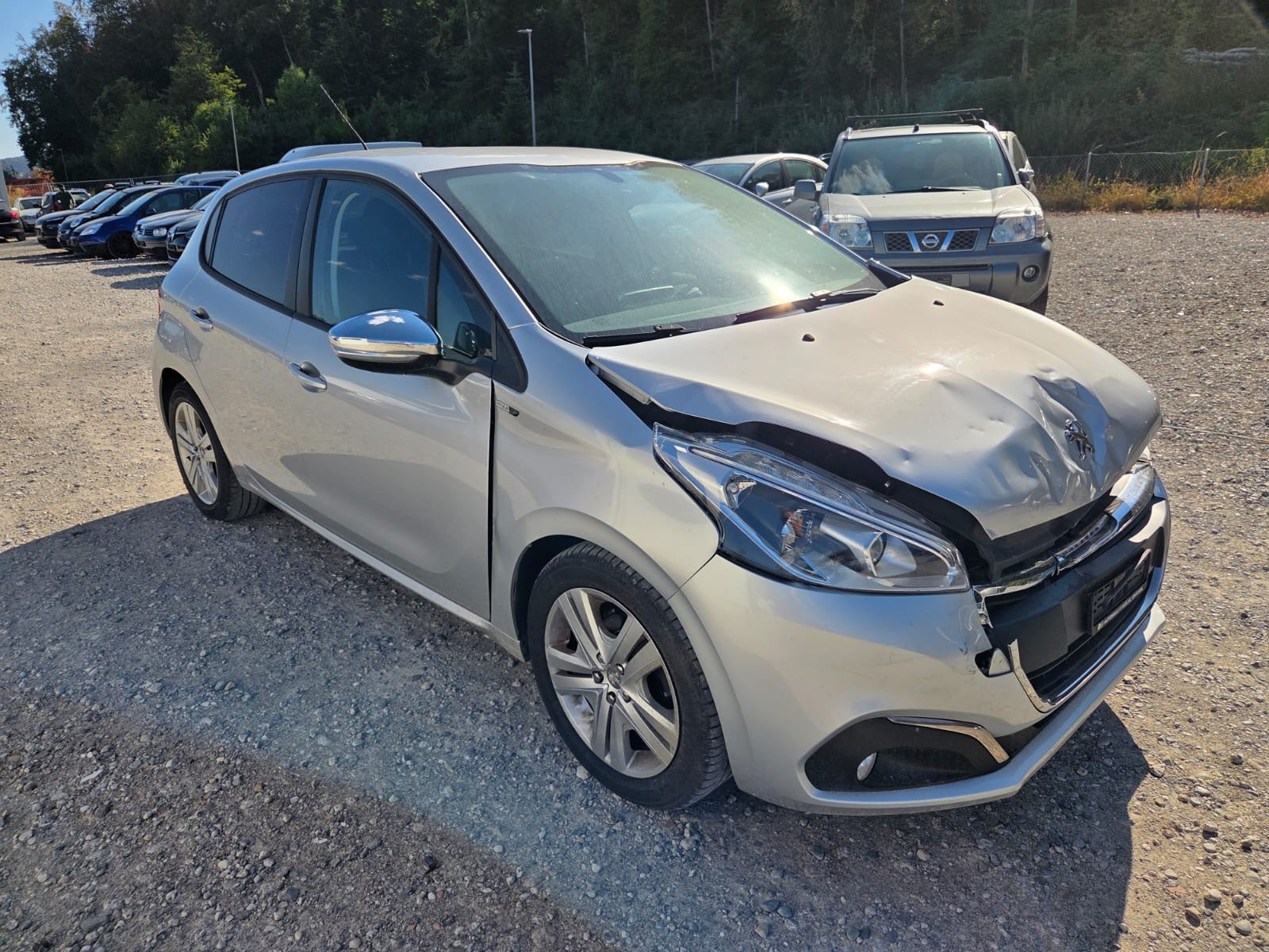 PEUGEOT 208 1.2 PureTech Style-image-2