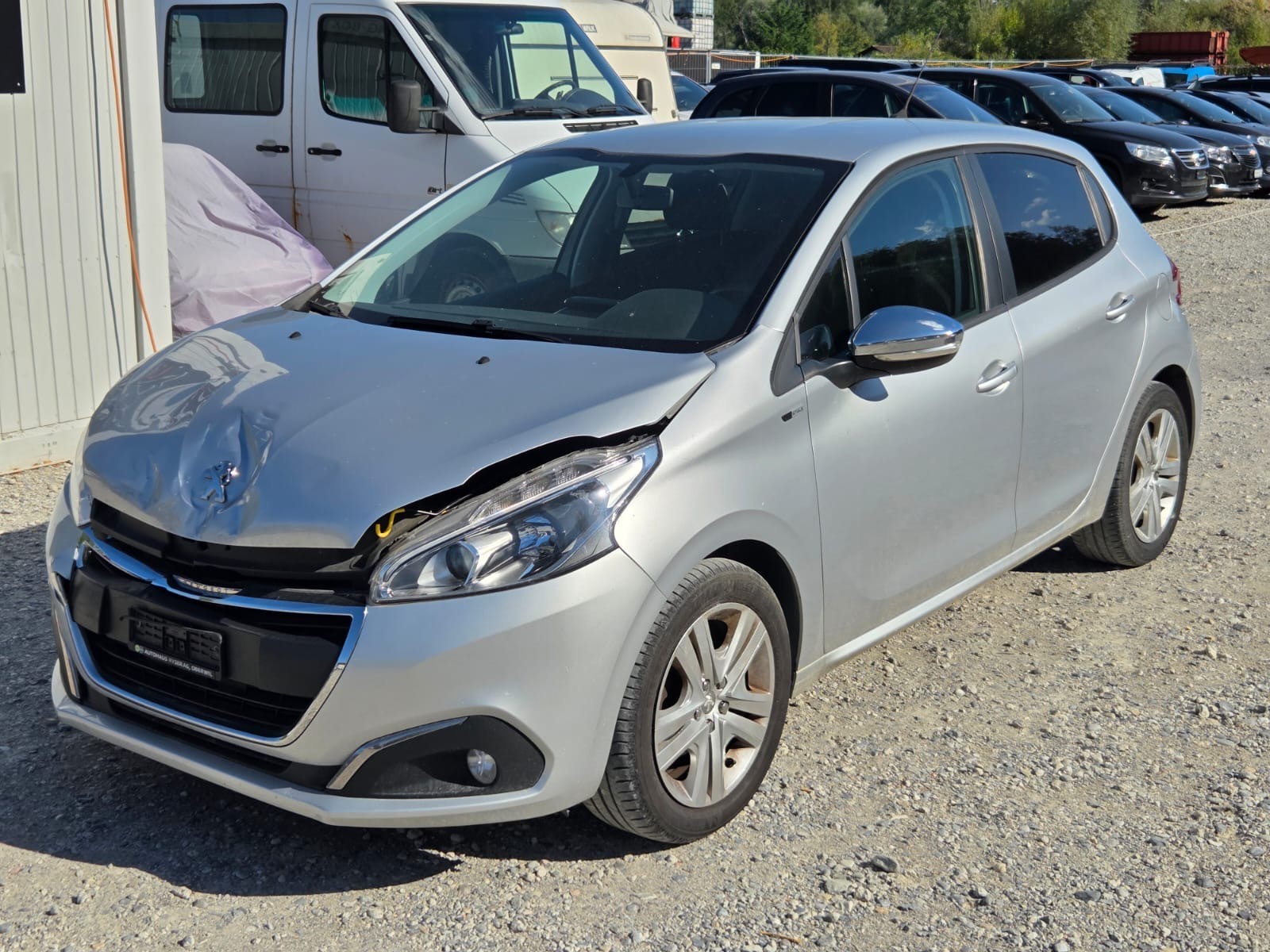 PEUGEOT 208 1.2 PureTech Style-image-0