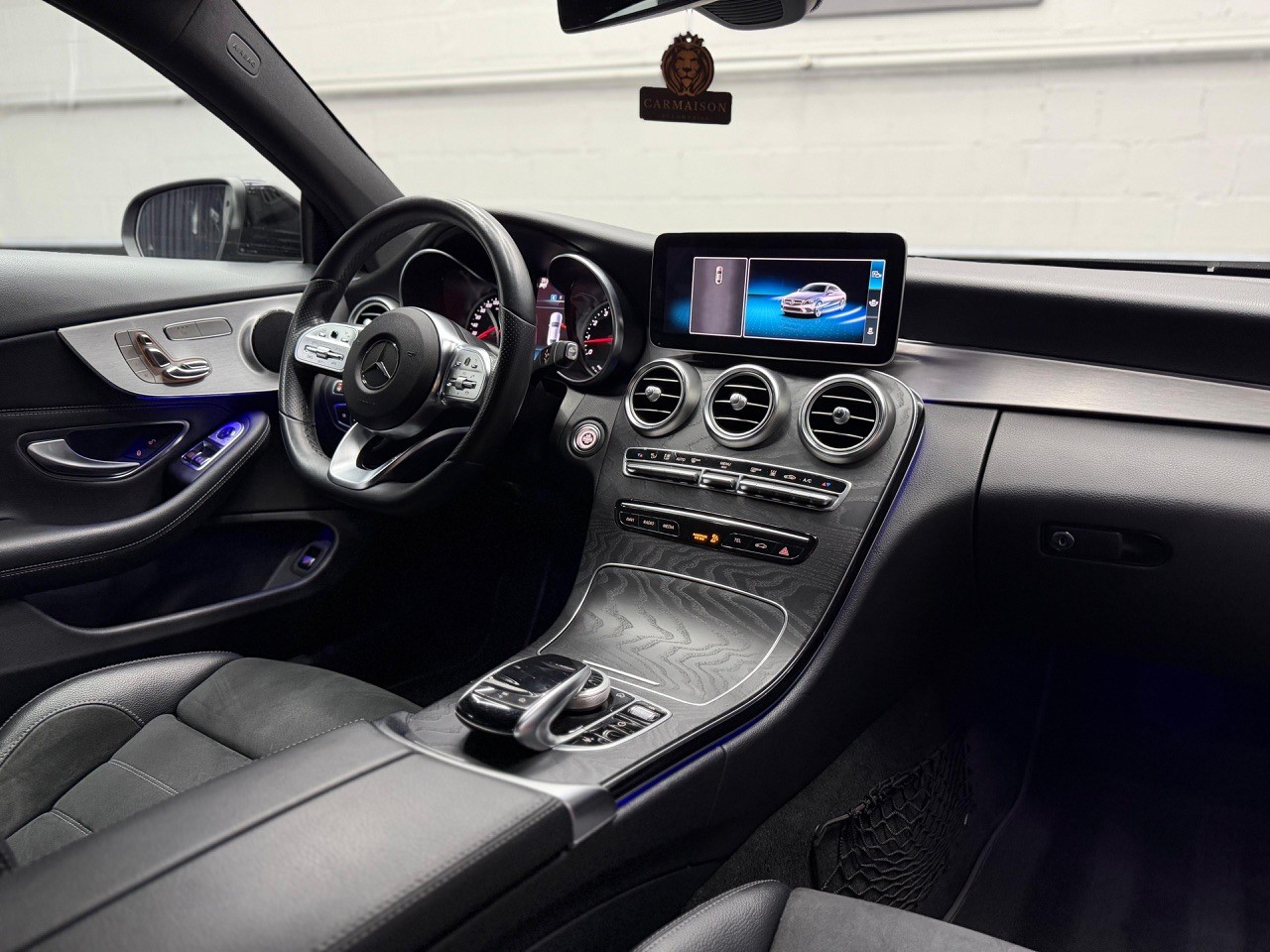 MERCEDES-BENZ C 300 Coupé 4Matic AMG Line 9G-tronic-image-21