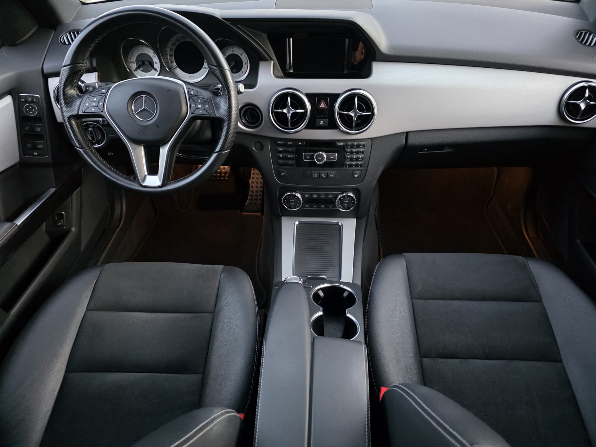 MERCEDES-BENZ GLK 250 BlueTEC 4Matic 7G-Tronic AMG Paket-image-9
