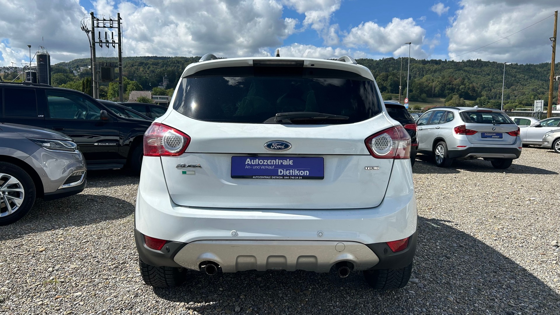 FORD Kuga 2.0 TDCi Carving 4WD-image-18